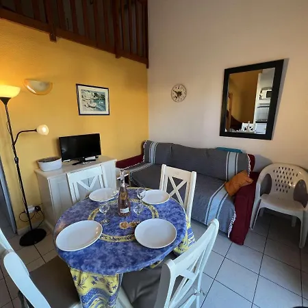 Apartment Pavillon 4 Pers Avec Piscine, Terrasse, Parking, A 700m De La Et Proche Commerces - Fr-1-701-20 *