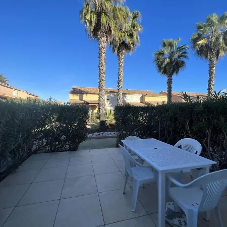 Pavillon 4 Pers Avec Piscine, Terrasse, Parking, A 700m De La Et Proche Commerces - Fr-1-701-20 * Vendres