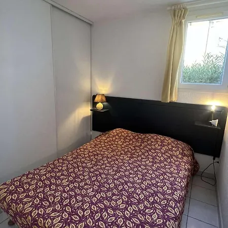 Pavillon 4 Pers Avec Piscine, Terrasse, Parking, A 700m De La Et Proche Commerces - Fr-1-701-20