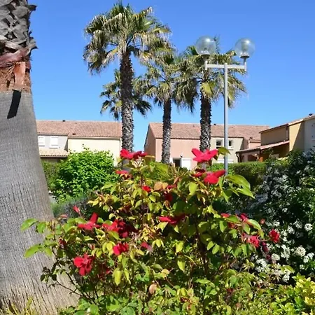Apartment Pavillon 4 Pers Avec Piscine, Terrasse, Parking, A 700m De La Et Proche Commerces - Fr-1-701-20 *
