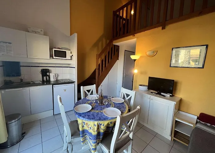 Pavillon 4 Pers Avec Piscine, Terrasse, Parking, à 700m De La Et Proche Commerces - Fr-1-701-20 Vendres
