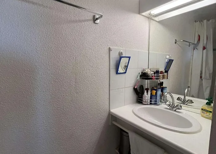 Pavillon 4 Pers Avec Piscine, Terrasse, Parking, à 700m De La Et Proche Commerces - Fr-1-701-20 Vendres