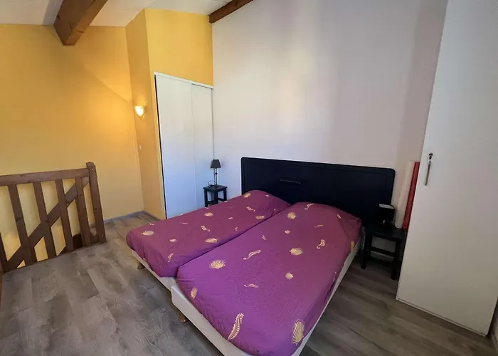 Pavillon 4 Pers Avec Piscine, Terrasse, Parking, à 700m De La Et Proche Commerces - Fr-1-701-20 *
